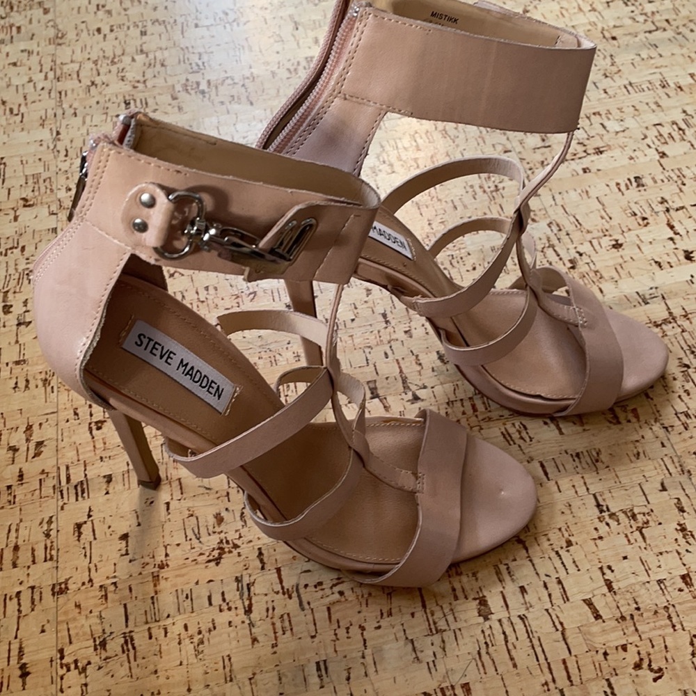 Gorgeous Steve Madden heels - Picture 3 of 4